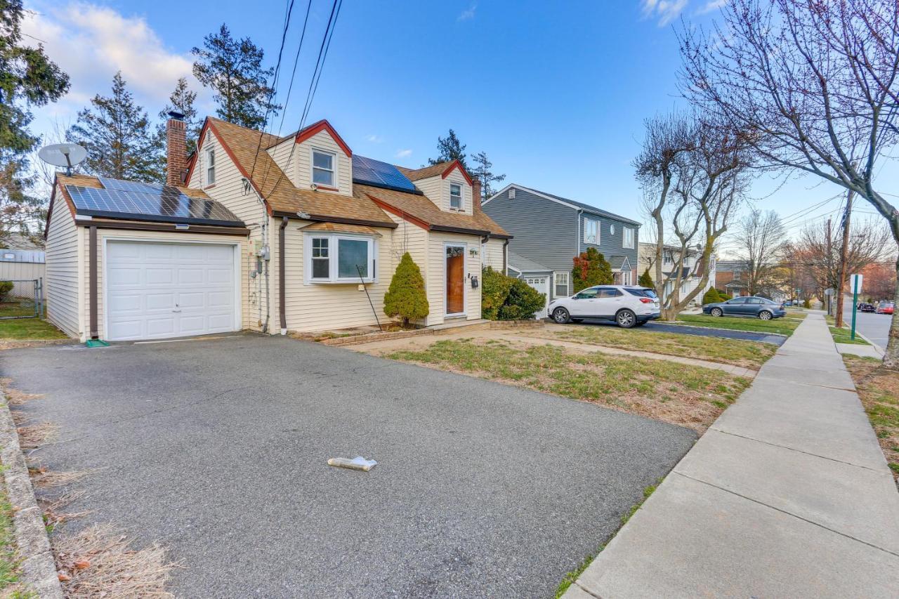 Quaint Clifton Home About 20 Mi To Manhattan! 외부 사진